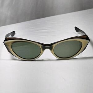 Vintage Mid Century Ray Ban Sunglasses Women Cat Eye Marche Rockabilly
